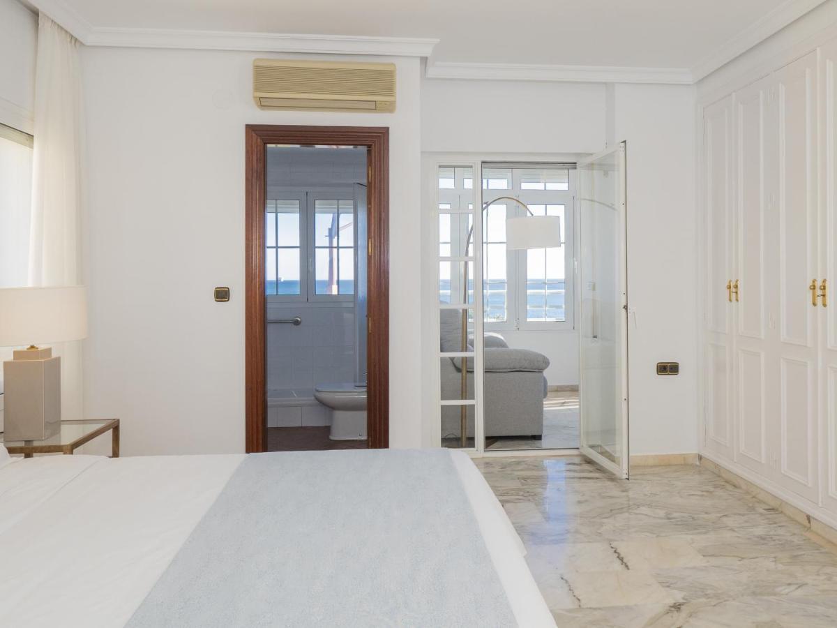 Cubo's Seaview Port & Free Parking Apartamento