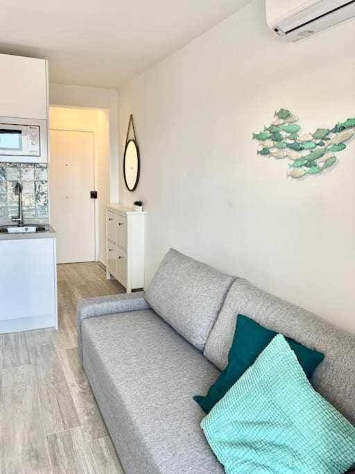 Balneario Estudio Con Terraza Y Vistas Al Mar * Málaga