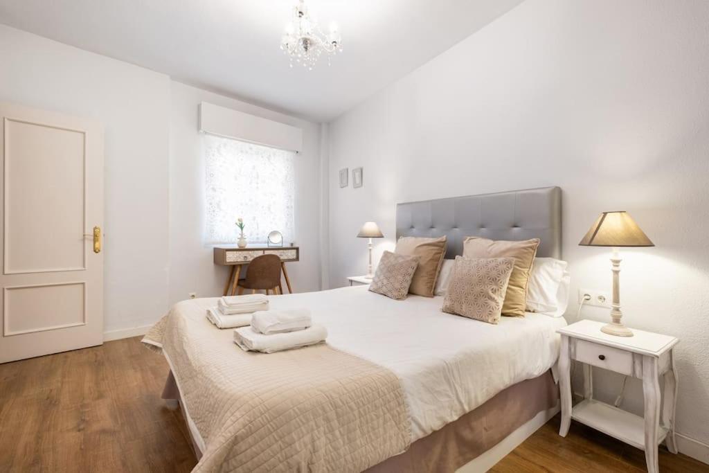 Historical Center Parking And Smart Tv Apartment