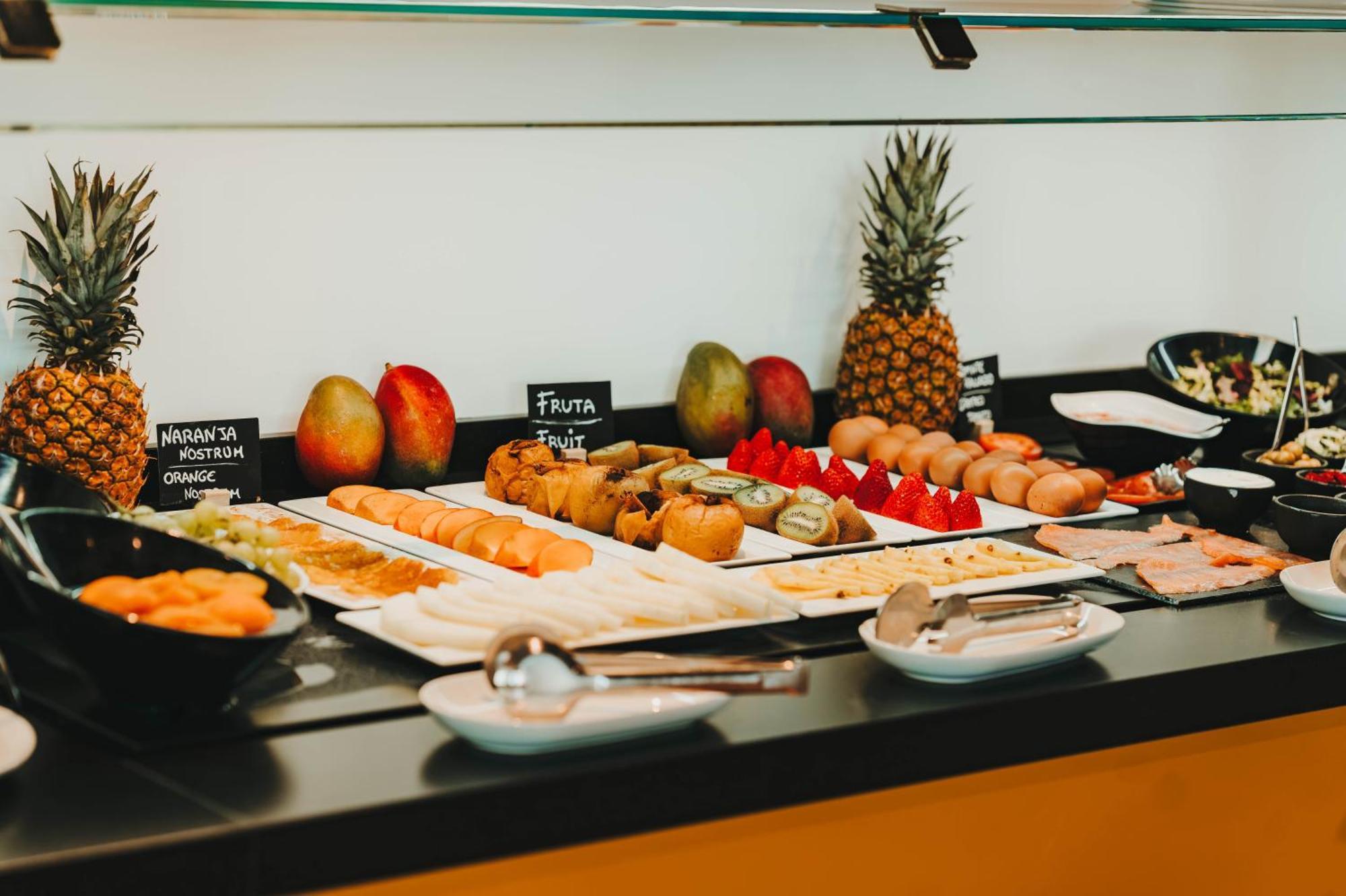 Hotel Nostrum Airport 3*