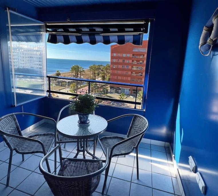 Alma Malaguena: 1era Linea Playa Apartment