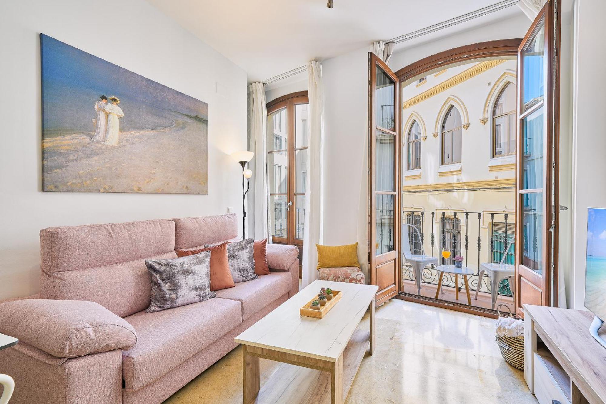 Charming Historic Center Apartment *