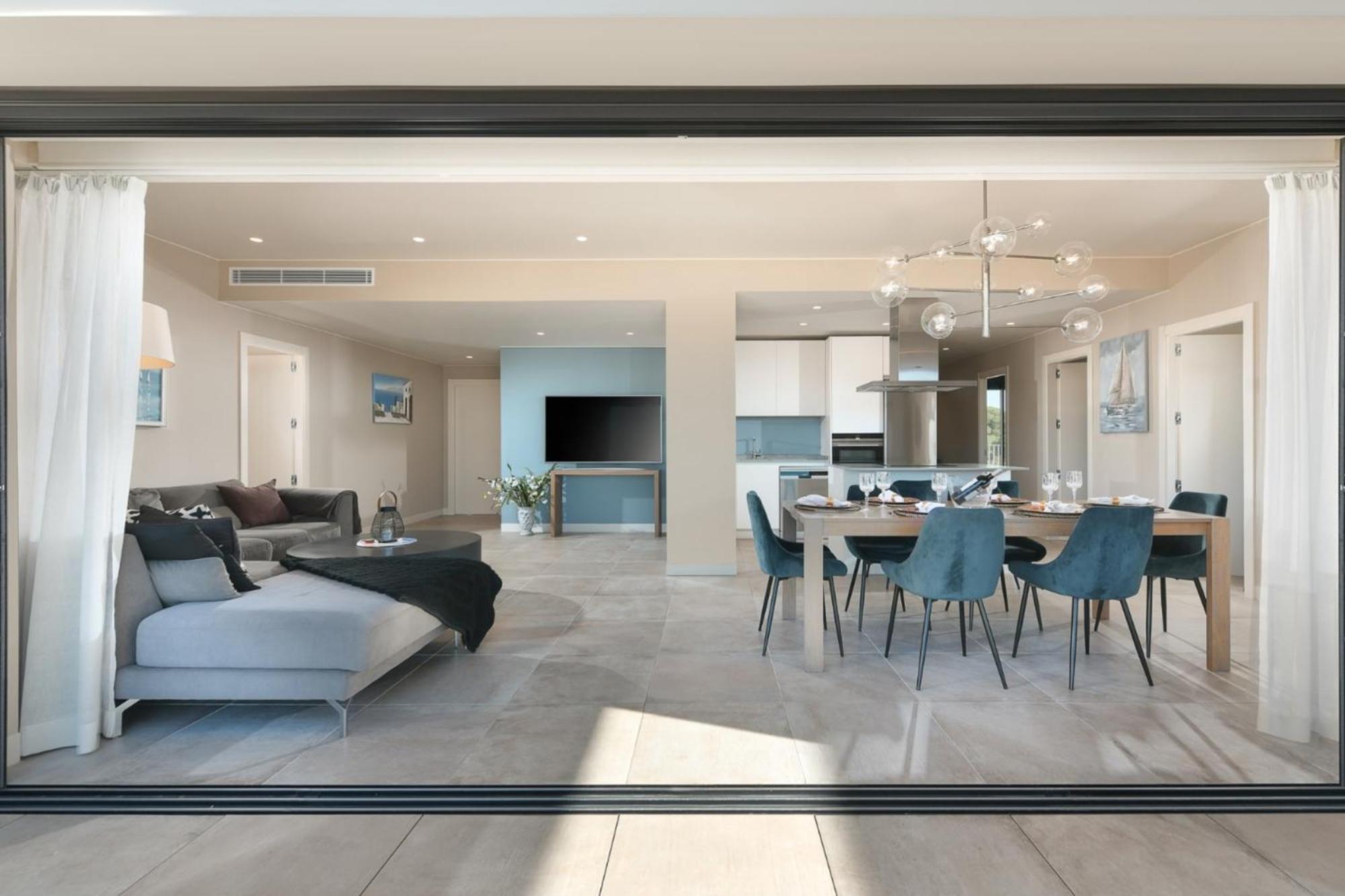 Apartment Penthouse With Ocean View 4 Bedrooms Malaga
