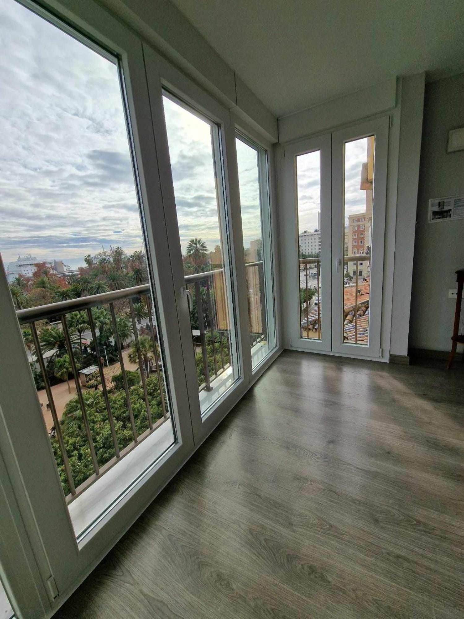 Lujoso Piso Familiar Junto A La Catedral *