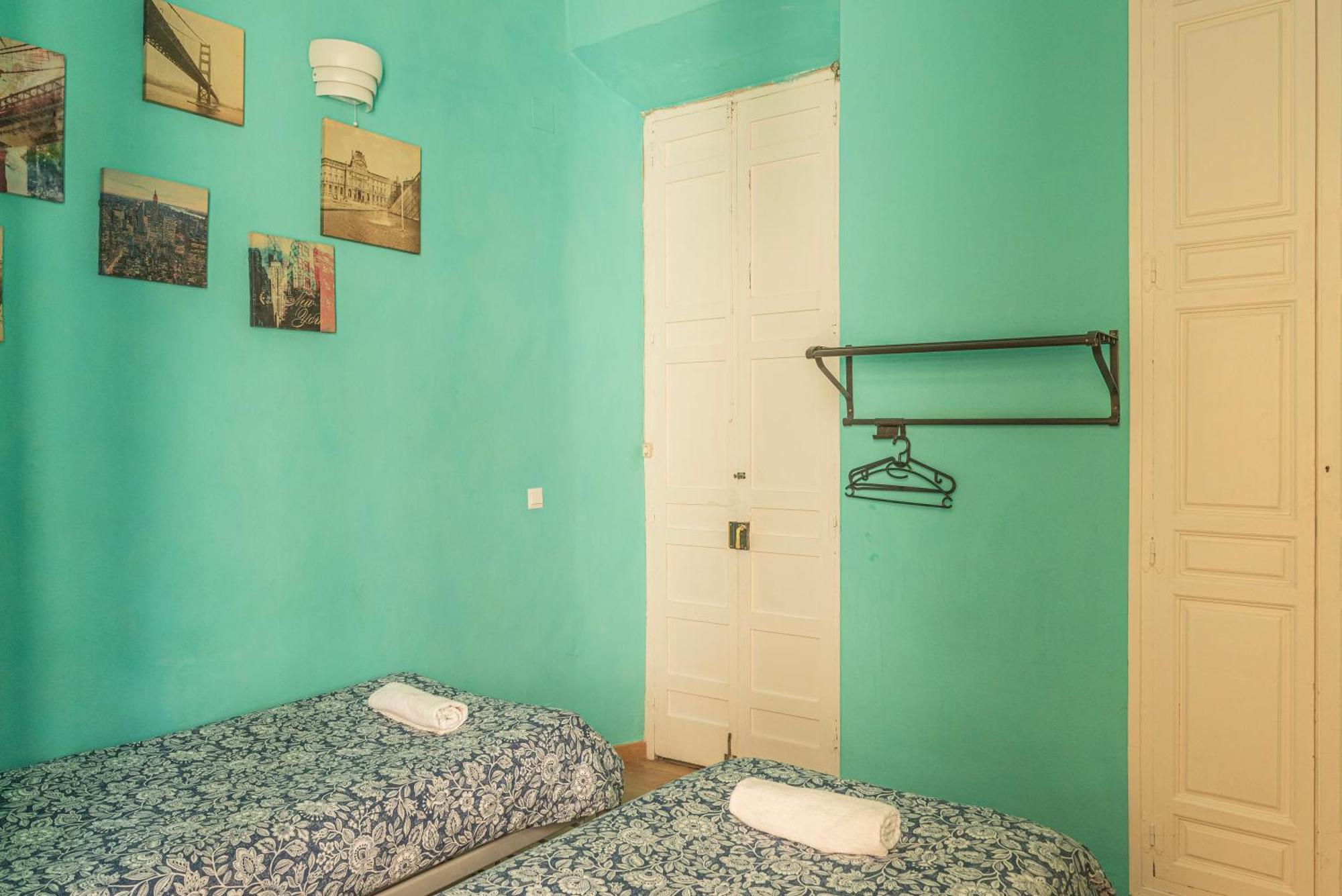 Private In Historic Building On The Square Homestay Malaga