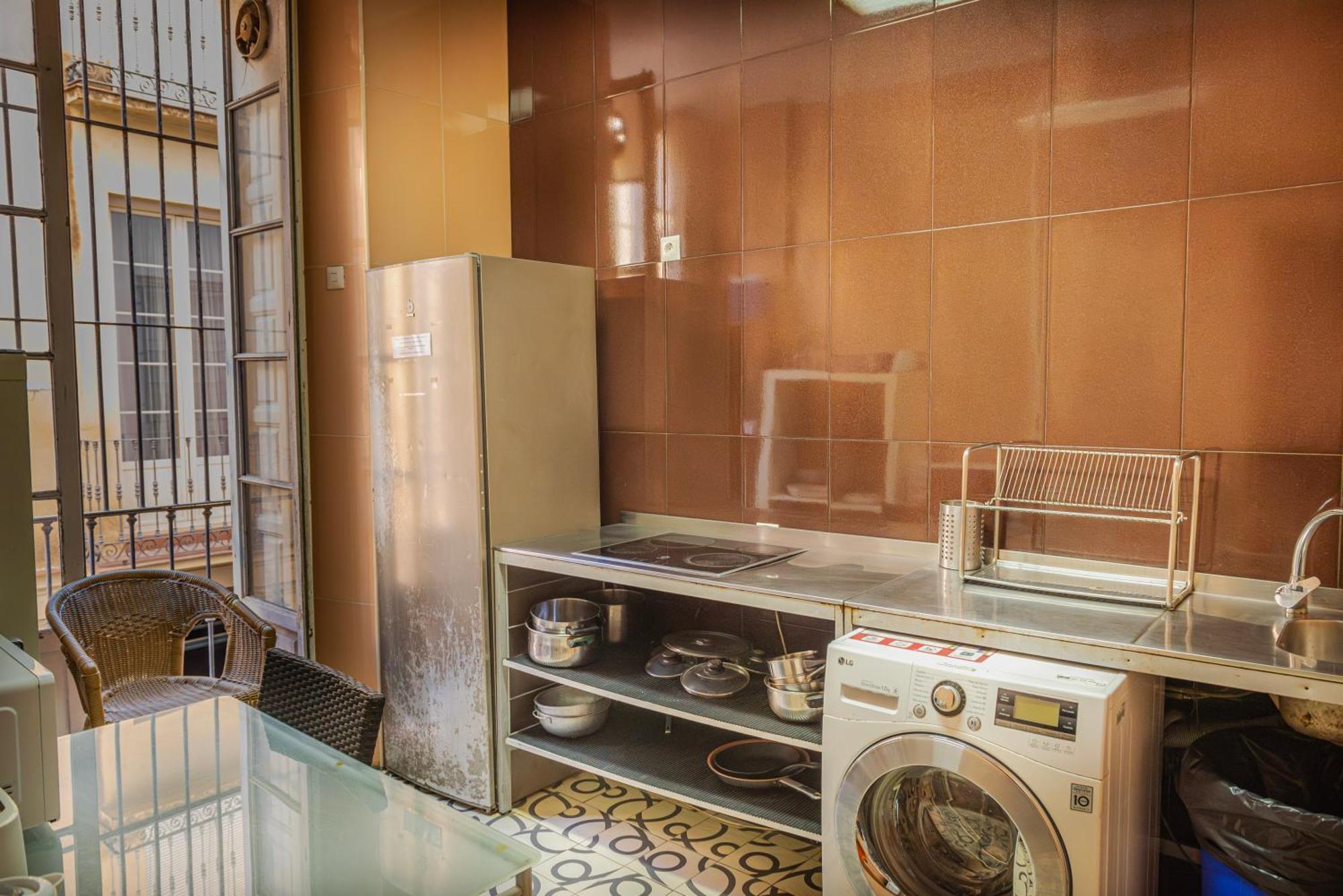 Private In Historic Building On The Square Malaga
