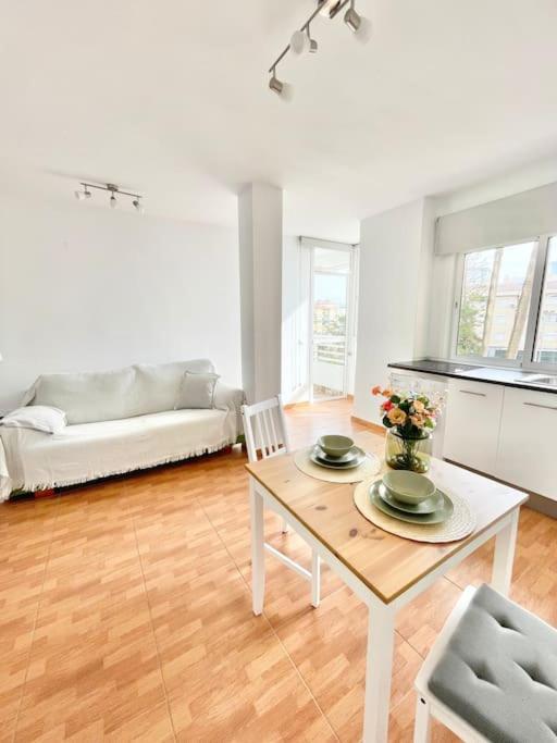Apartamento Con Preciosas Vistas Al Mar Apartment