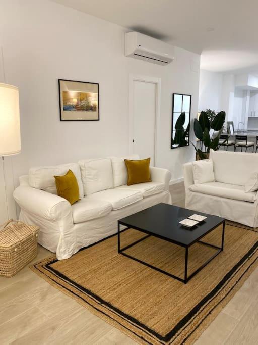 Juan De Austria -place To Stay- Apartamento *