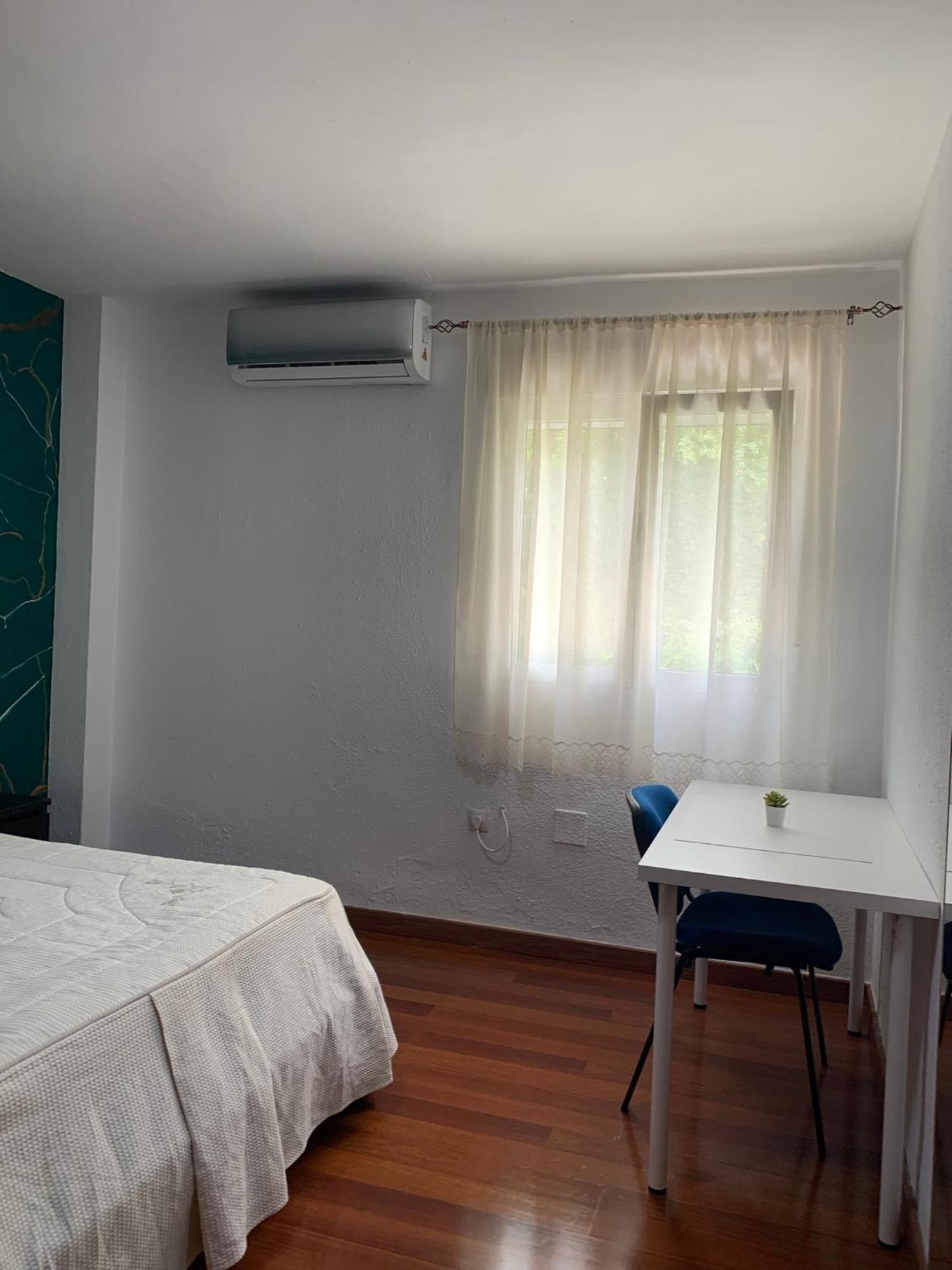 Sofocles Holidays Teatinos A Apartamento