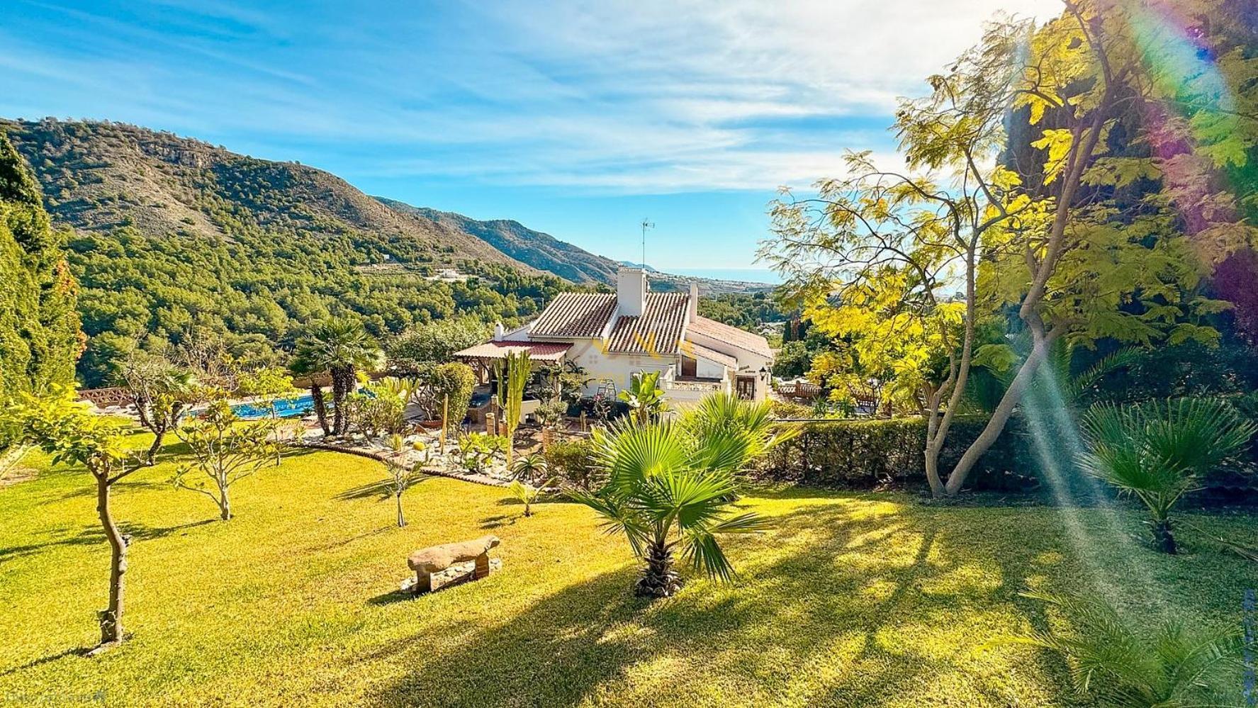 Hazilla De Raya Villa *