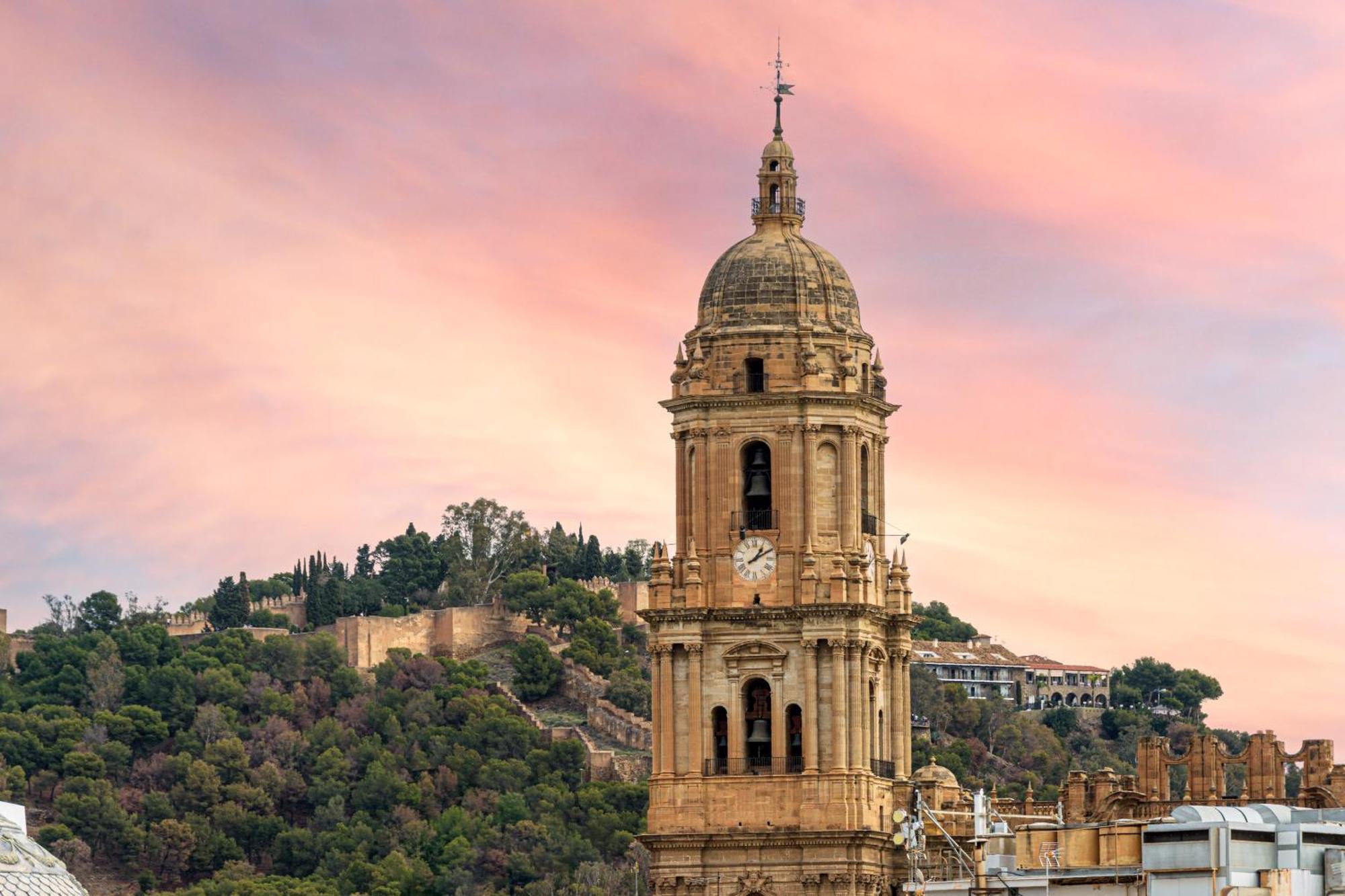 Center Penthouse & Parking Malaga