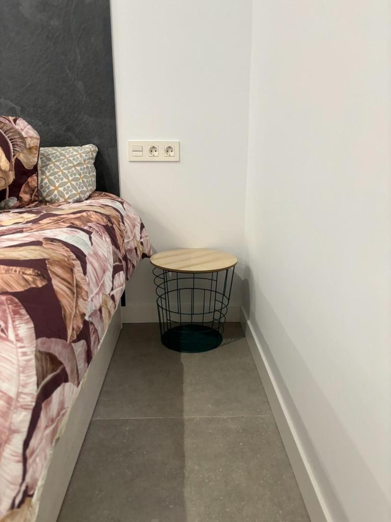 Hermoso Piso A 5 Minutos De La Estacion De Bus Y Tren Maria Zambrano Apartment