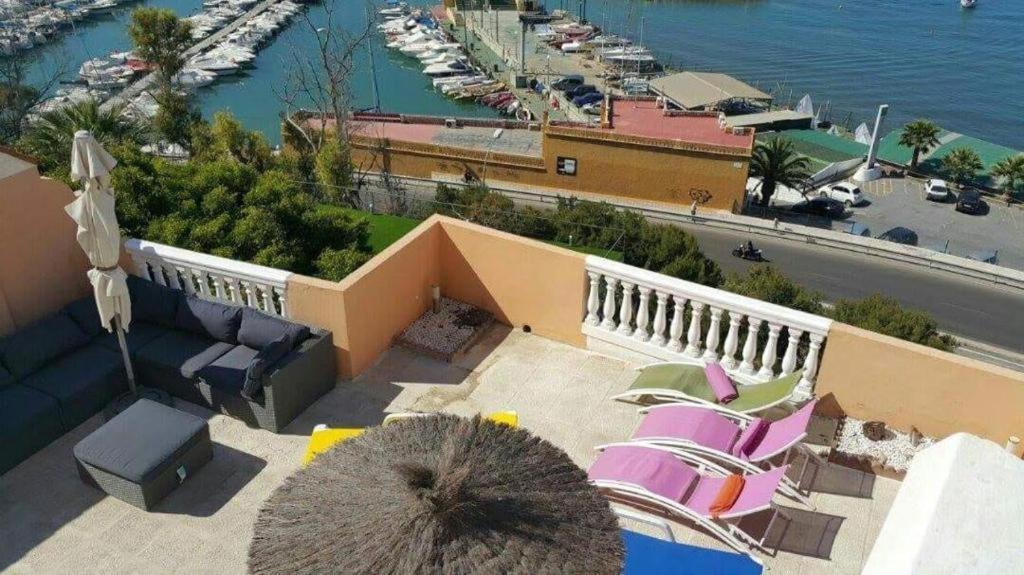 Magnificent 5 Bedroom In Front Málaga