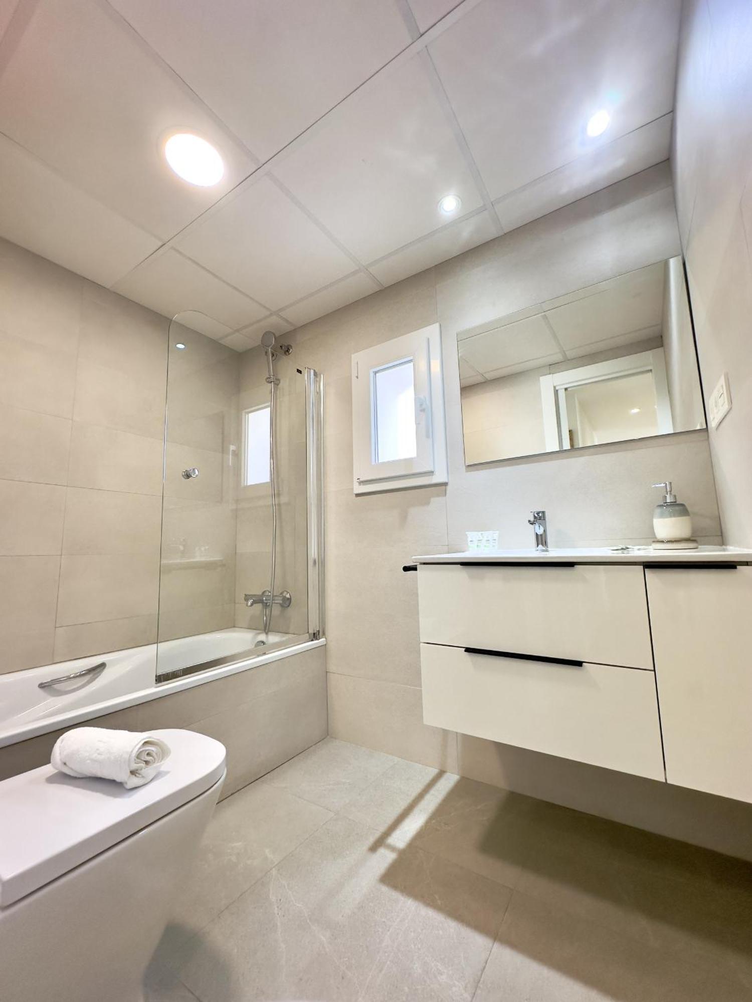 Urbe10 Hacienda Paredes 2 Bedrooms * Málaga
