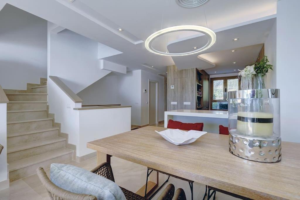 007 Modern 3 Bed Frontline Golf Townhouse In La Cala Golf With Mountain Views Málaga