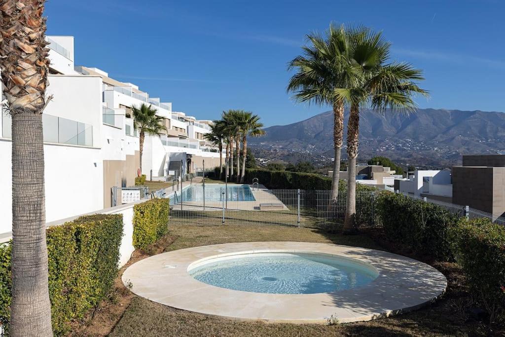 007 Modern 3 Bed Frontline Golf Townhouse In La Cala Golf With Mountain Views Сasa de vacaciones