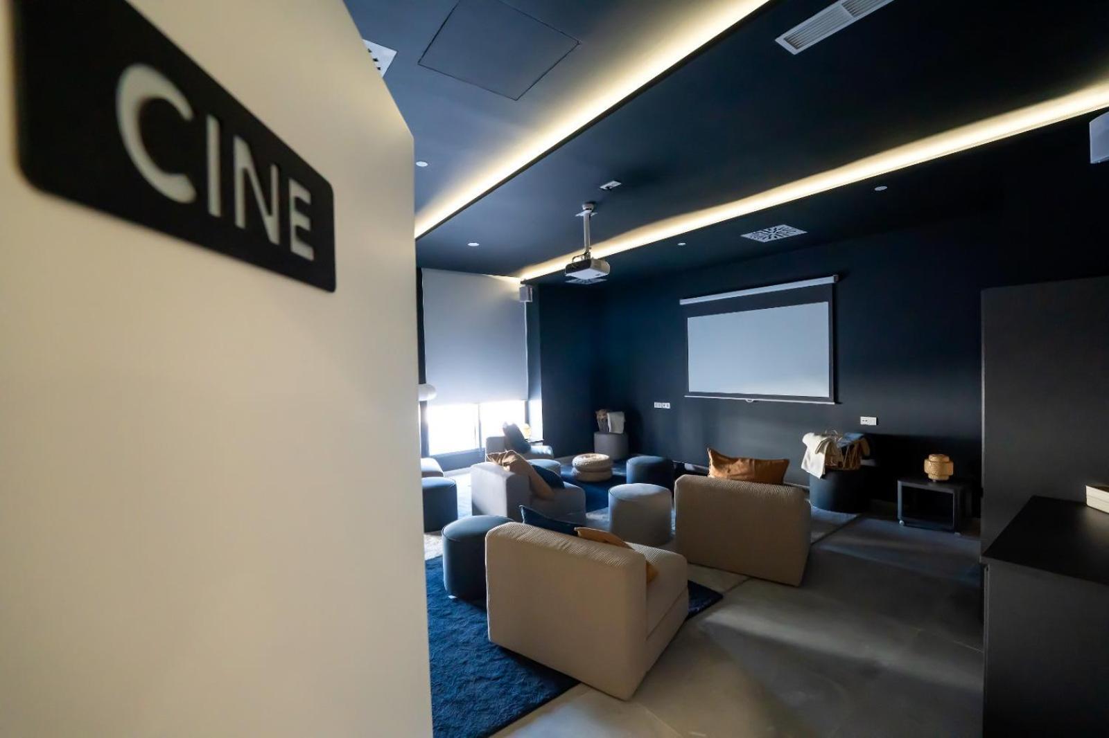 Skyline 4 Pool & Parking Free Malaga