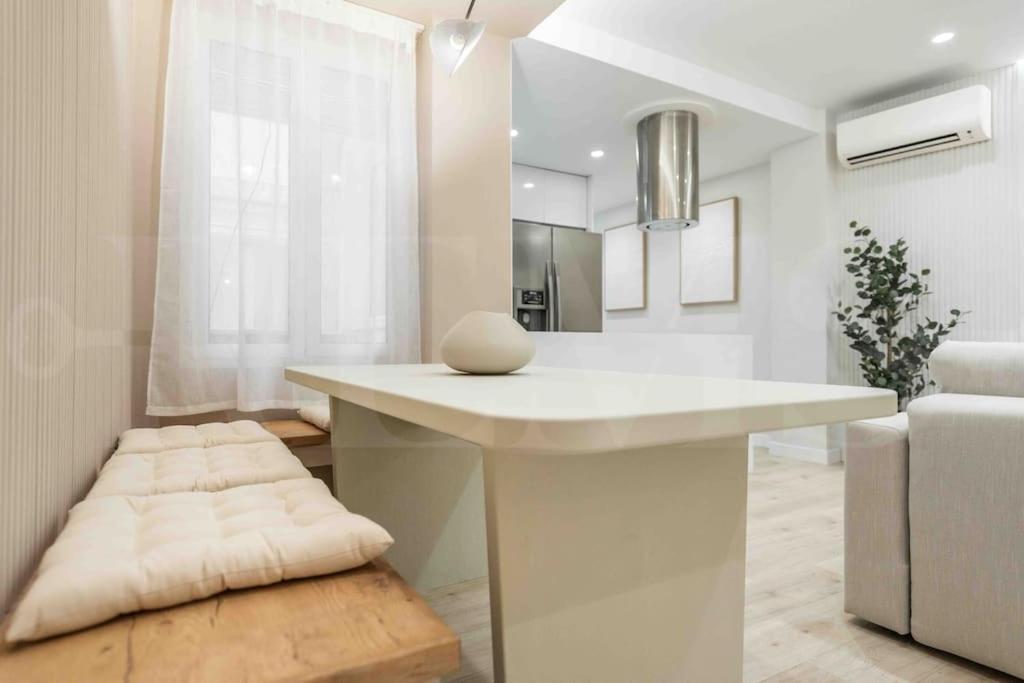 Elegant In Historic Center By Rems *