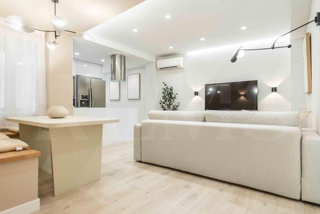 Elegant In Historic Center By Rems Apartamento