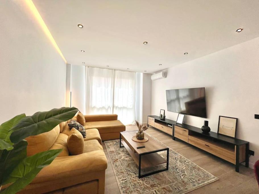 Apartamento Carrera Ii & Old Town By Ele Málaga