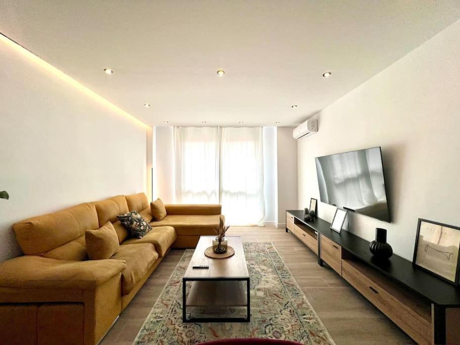 Apartamento Carrera Ii & Old Town By Ele Málaga