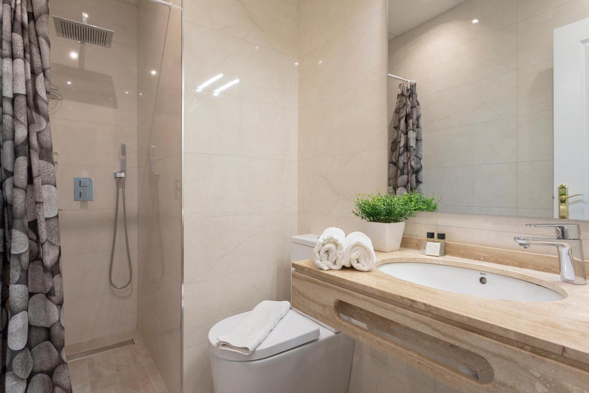 Reformado En Centro By Rent Me Apartamento *