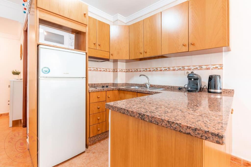 Apartment With Sea View - Tcm