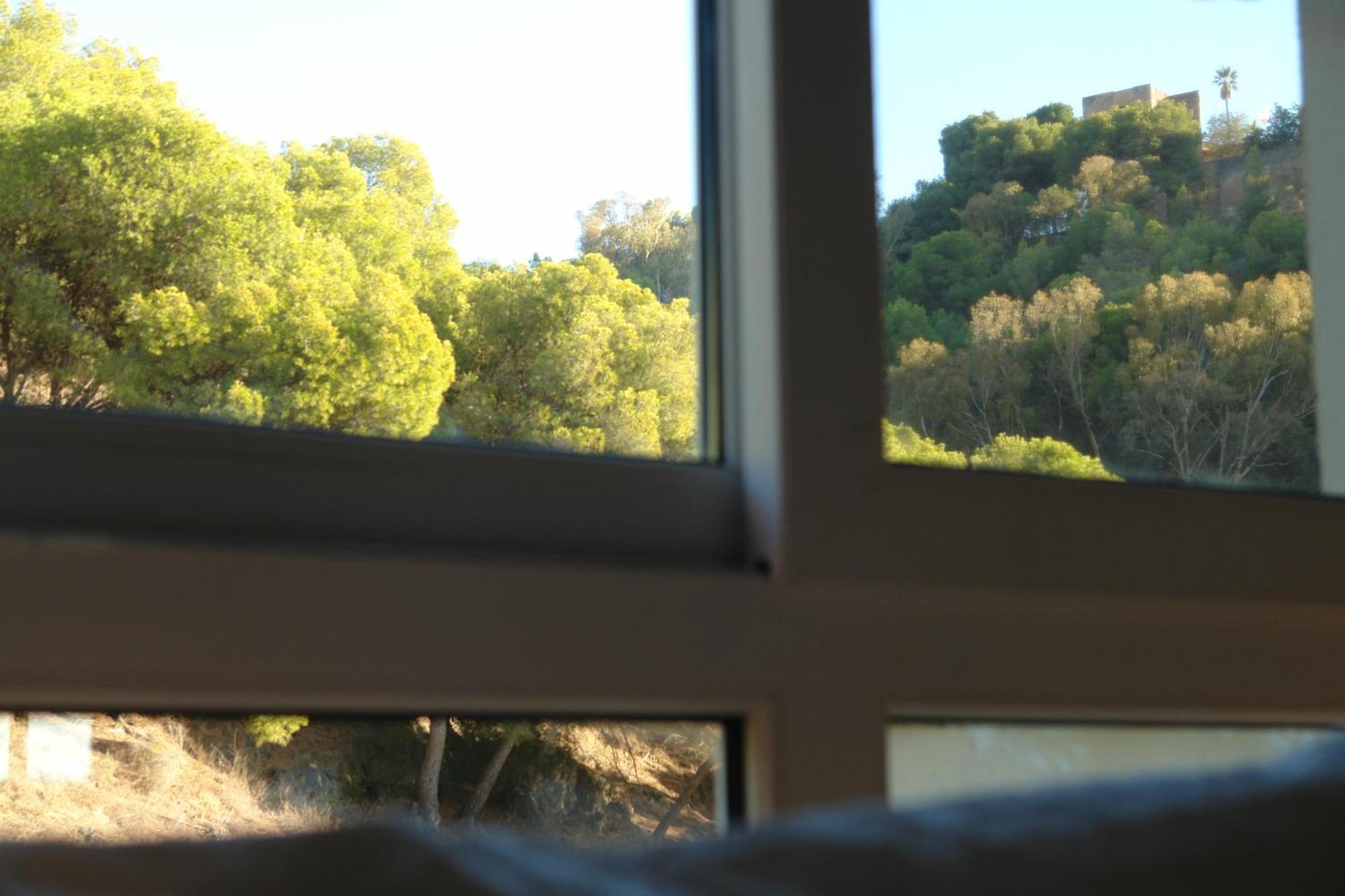 Large With Great Views Apartamento *