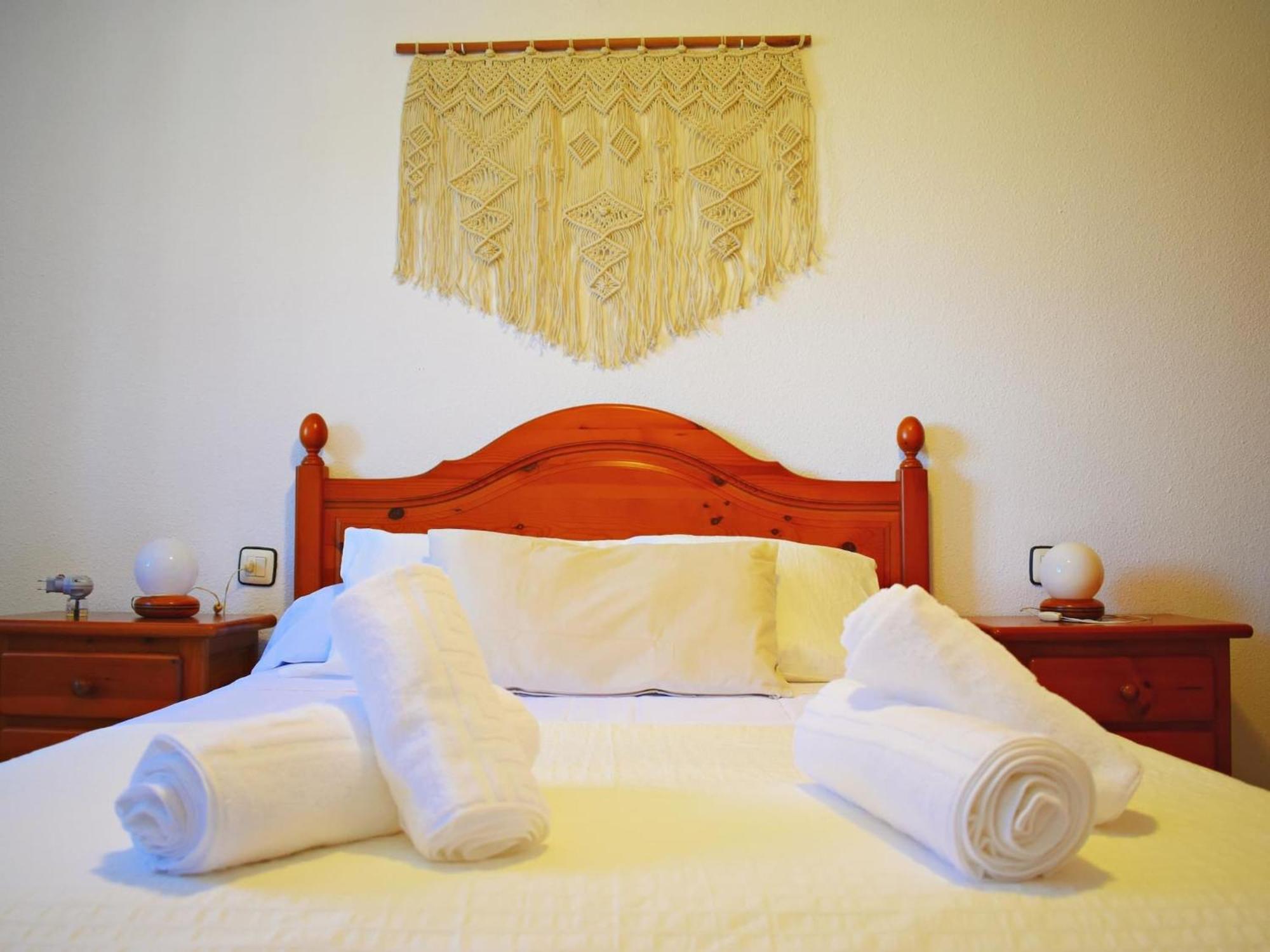 Apartamento Amplio Y Luminoso Cerca Del Centro Y La Playa Con Piscina Y Parking Privado *