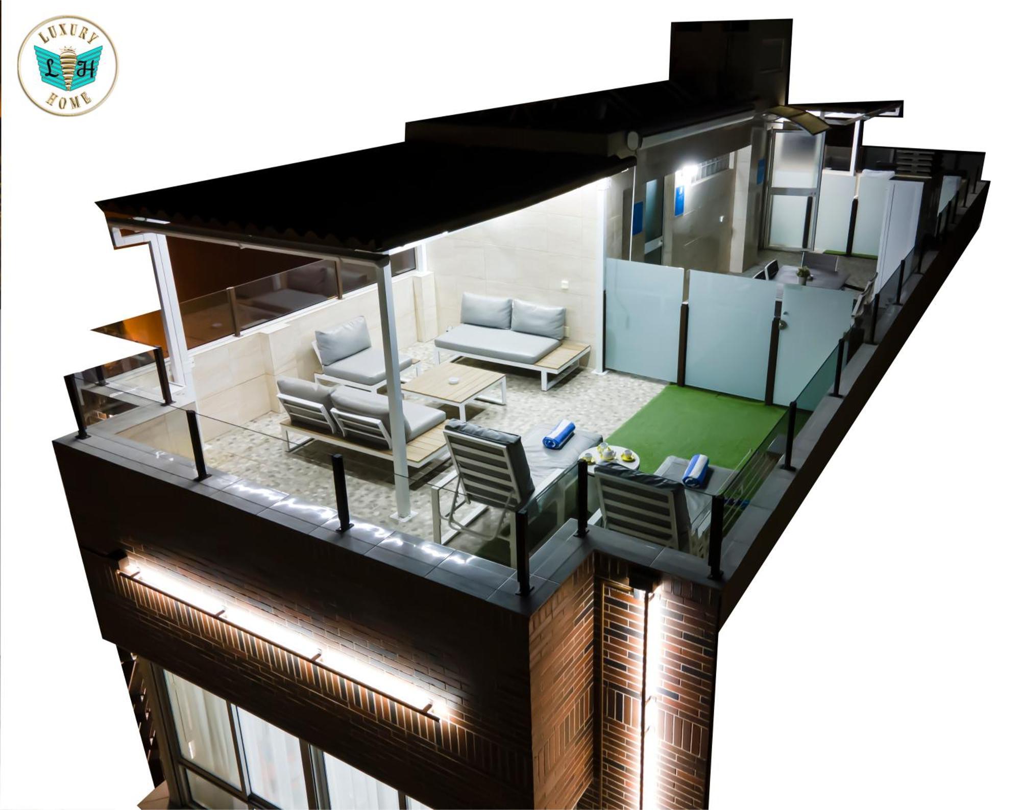 Luxury Poseidon Apartahotel