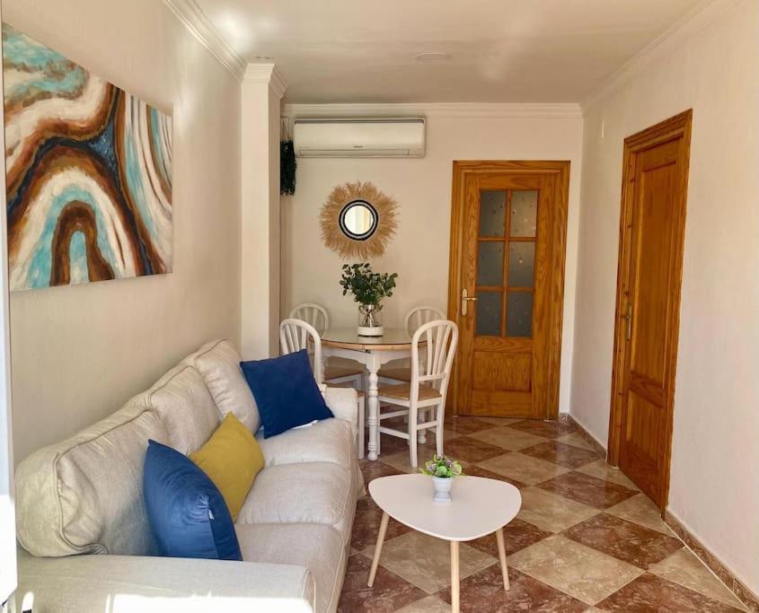 Casa Encantadora Y Confortable En Malaga. Holiday home