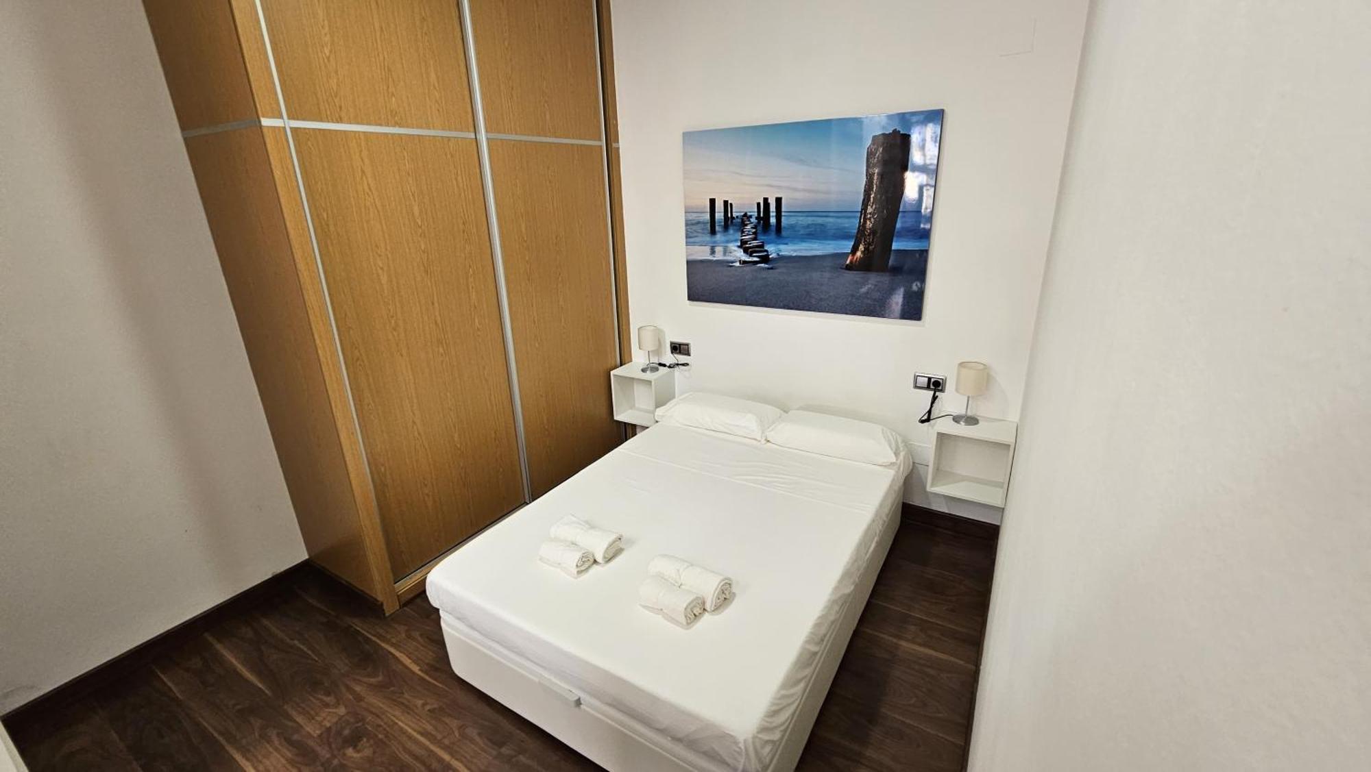 Apartment Brand New Mlg Center! *