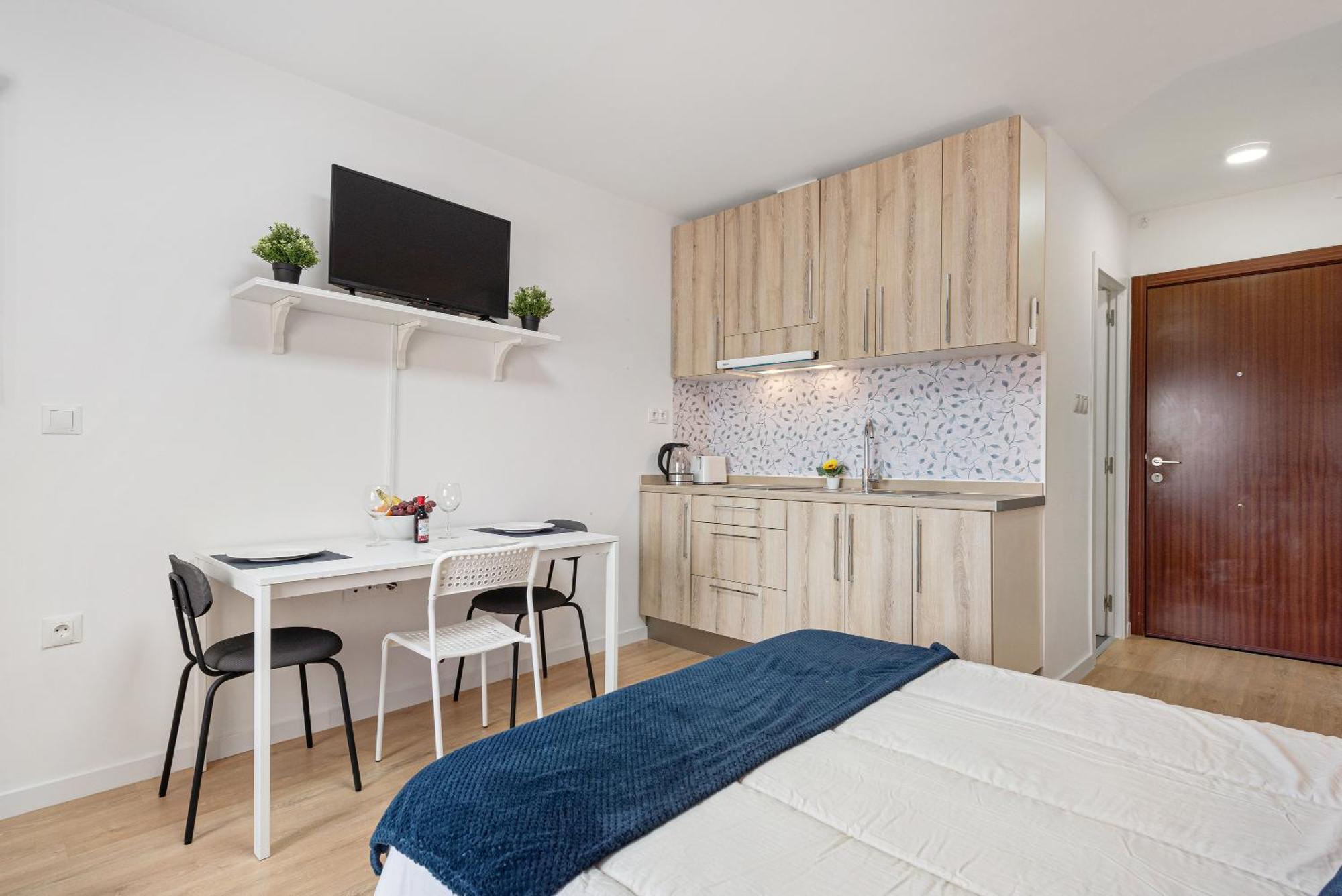 Estudios Larios 9 Apartamento