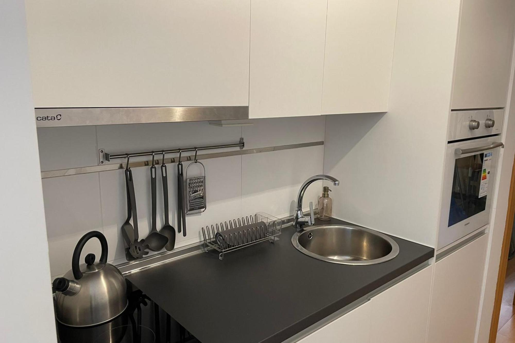 Charming 1 Bedroom In Malaga-hosted By Sweetstay *