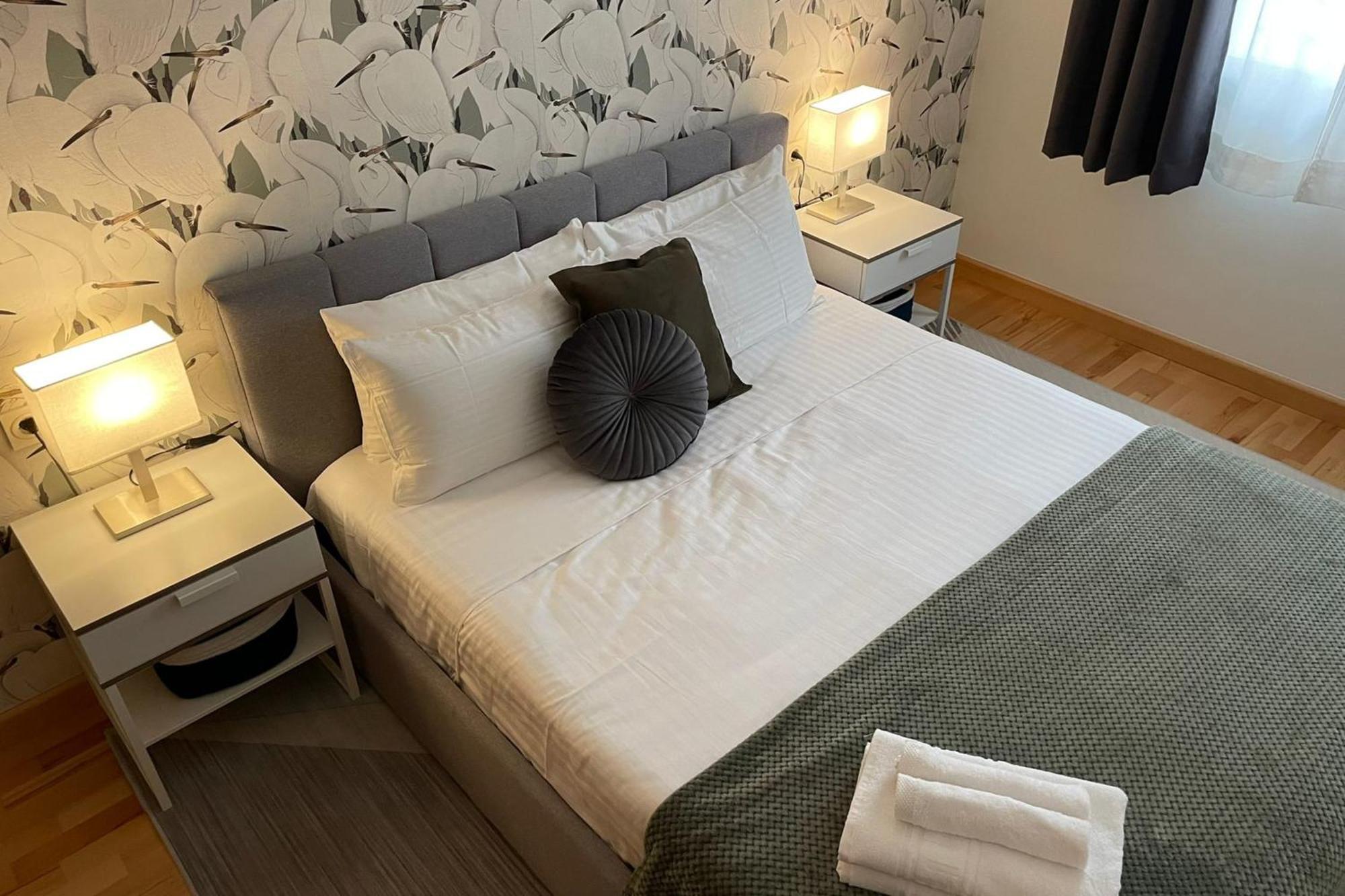 Charming 1 Bedroom In Malaga-hosted By Sweetstay Apartamento
