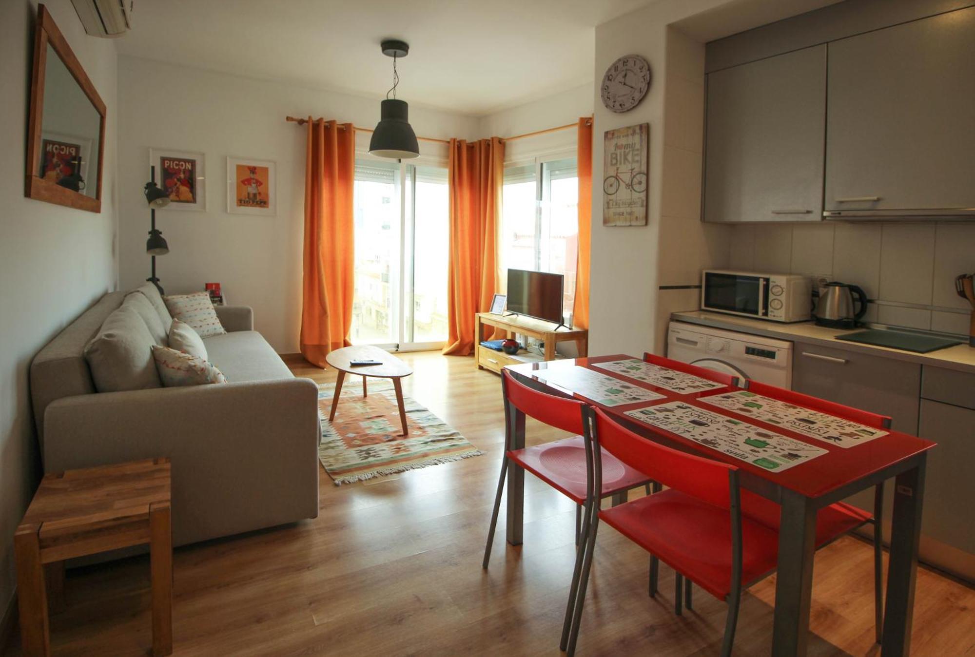 Apartment Barcelo 30, Terrace, Center, Garage On Request, Quite Neighborhood, Ba