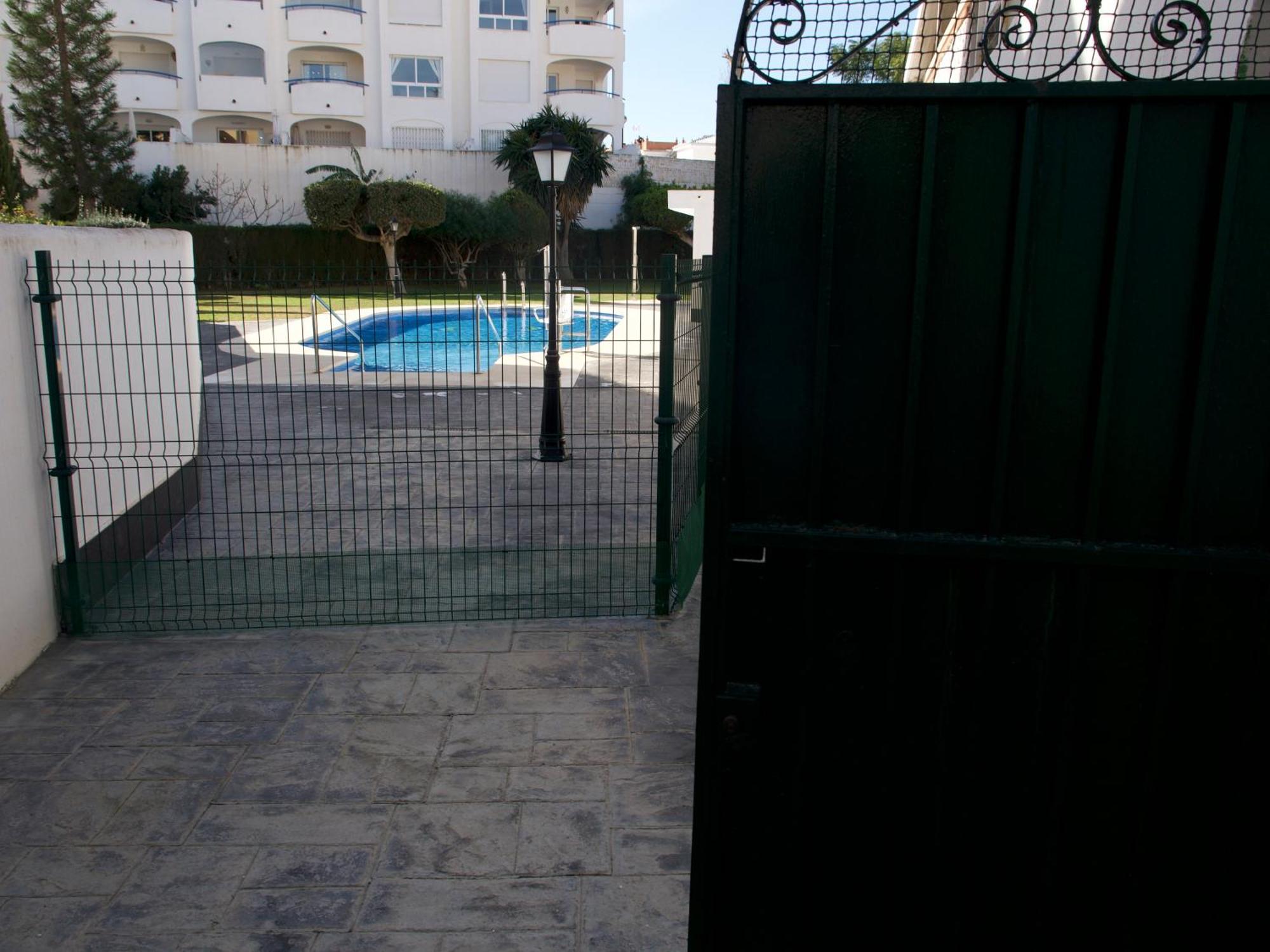 En Malaga, Torremolinos, Cerca De La Playa Сasa de vacaciones *