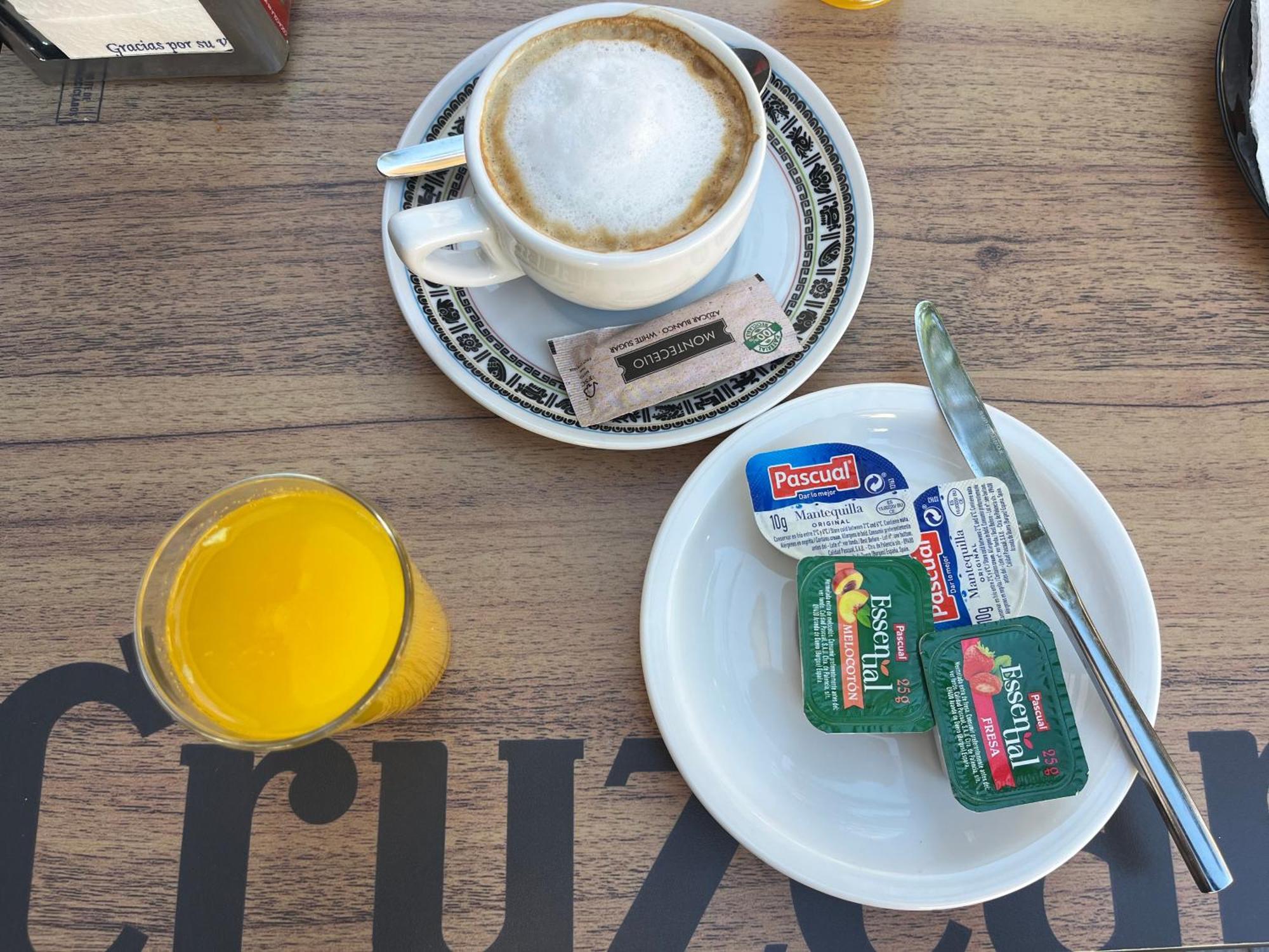 Regimiento 2, Center, New, Quite, Breakfast Included, Parking On Request, Rg Сasa de vacaciones