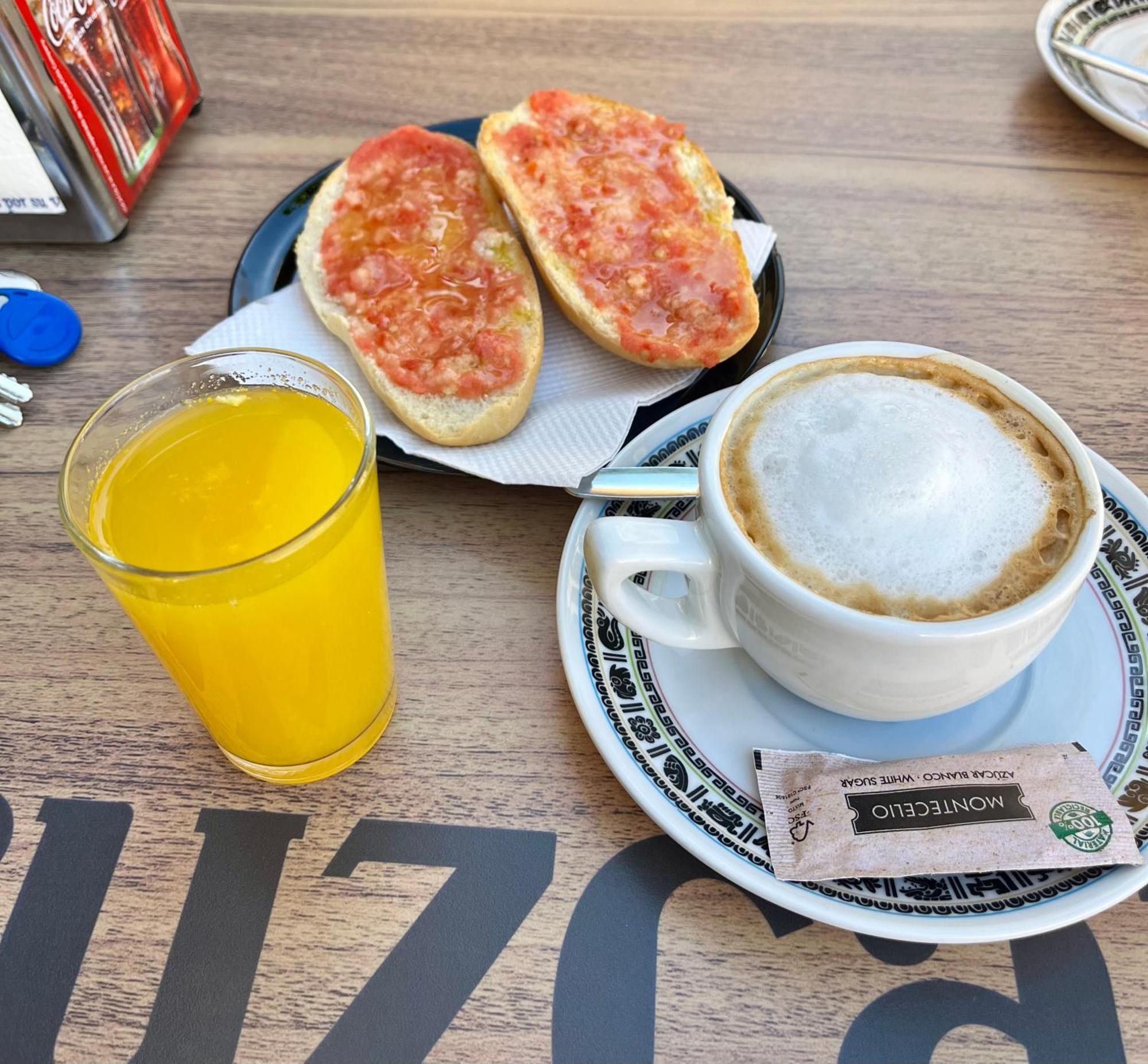 Regimiento 2, Center, New, Quite, Breakfast Included, Parking On Request, Rg
