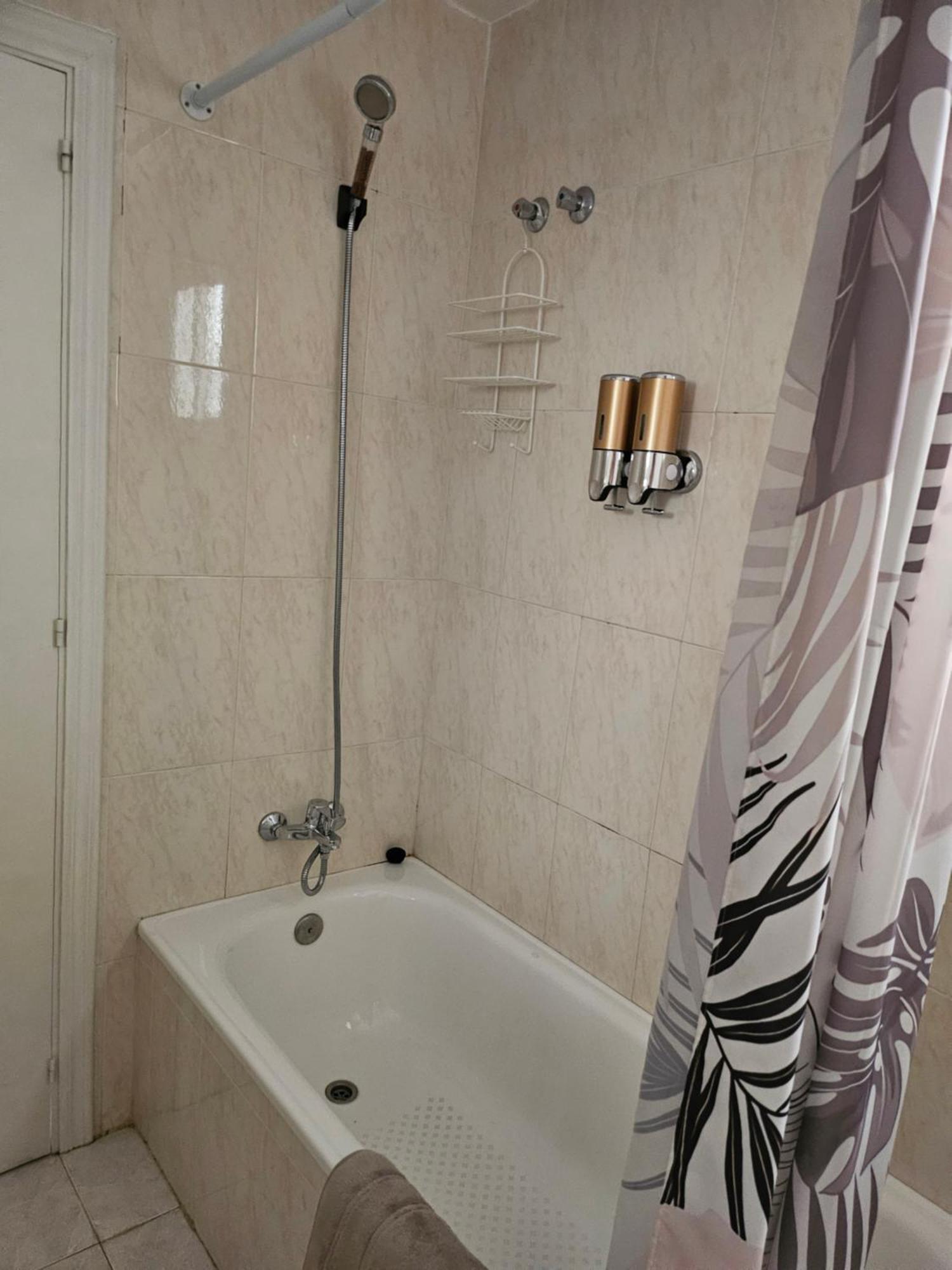 Apartamento En Mijas Con Terraza, Capacidad 5 Personas Con Piscina De Temporada *