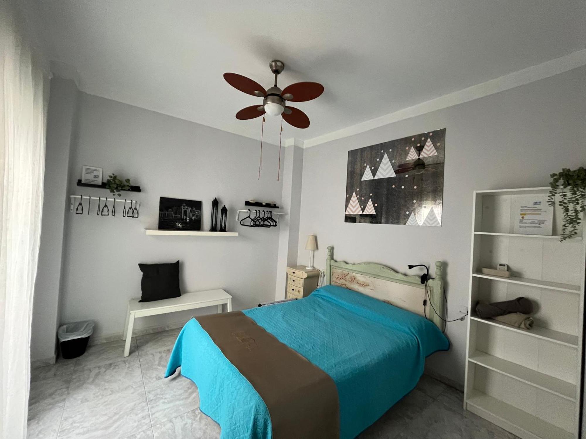 Habitación En Calle Molino Pensión