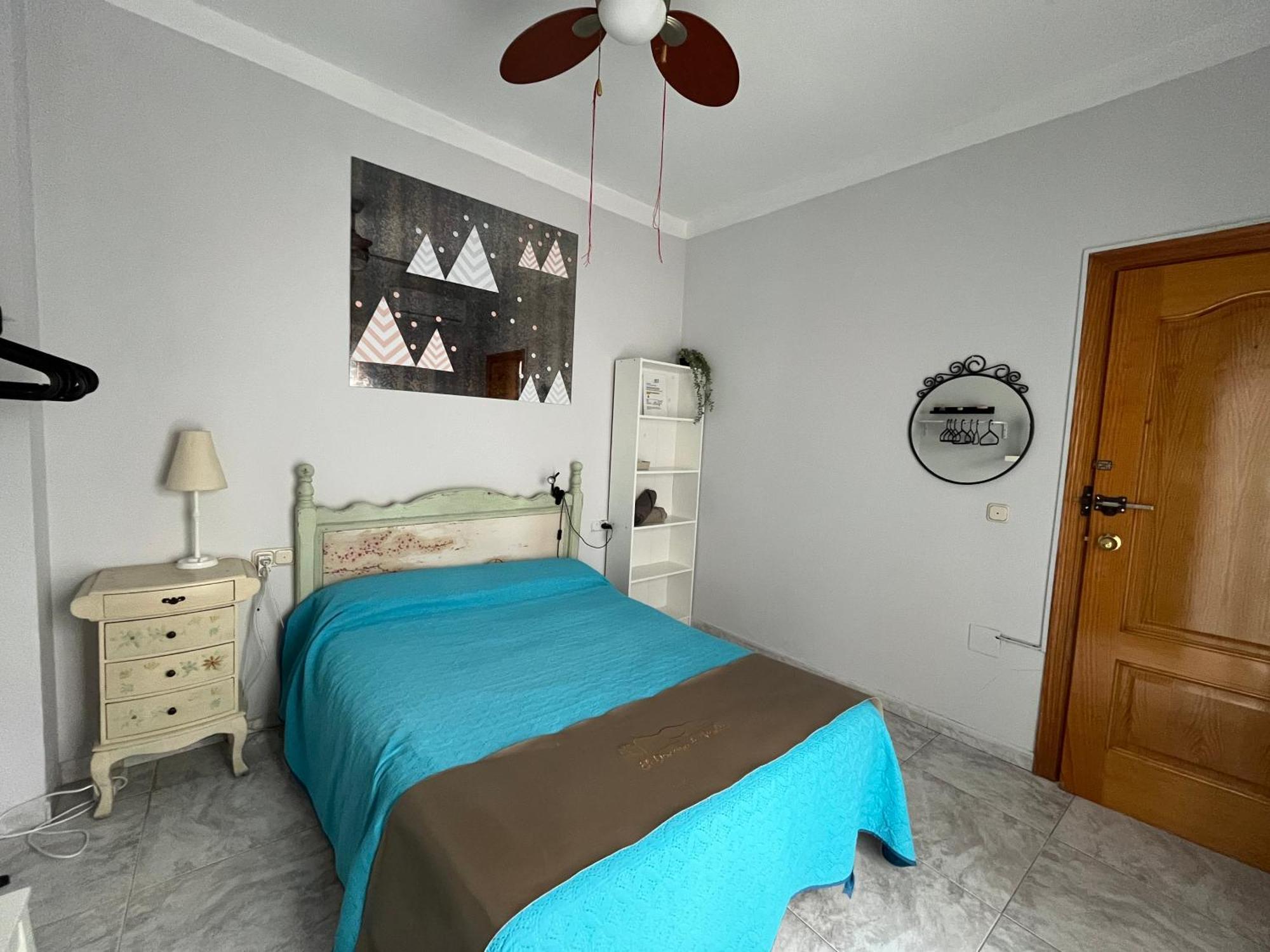 Habitación En Calle Molino Pensión