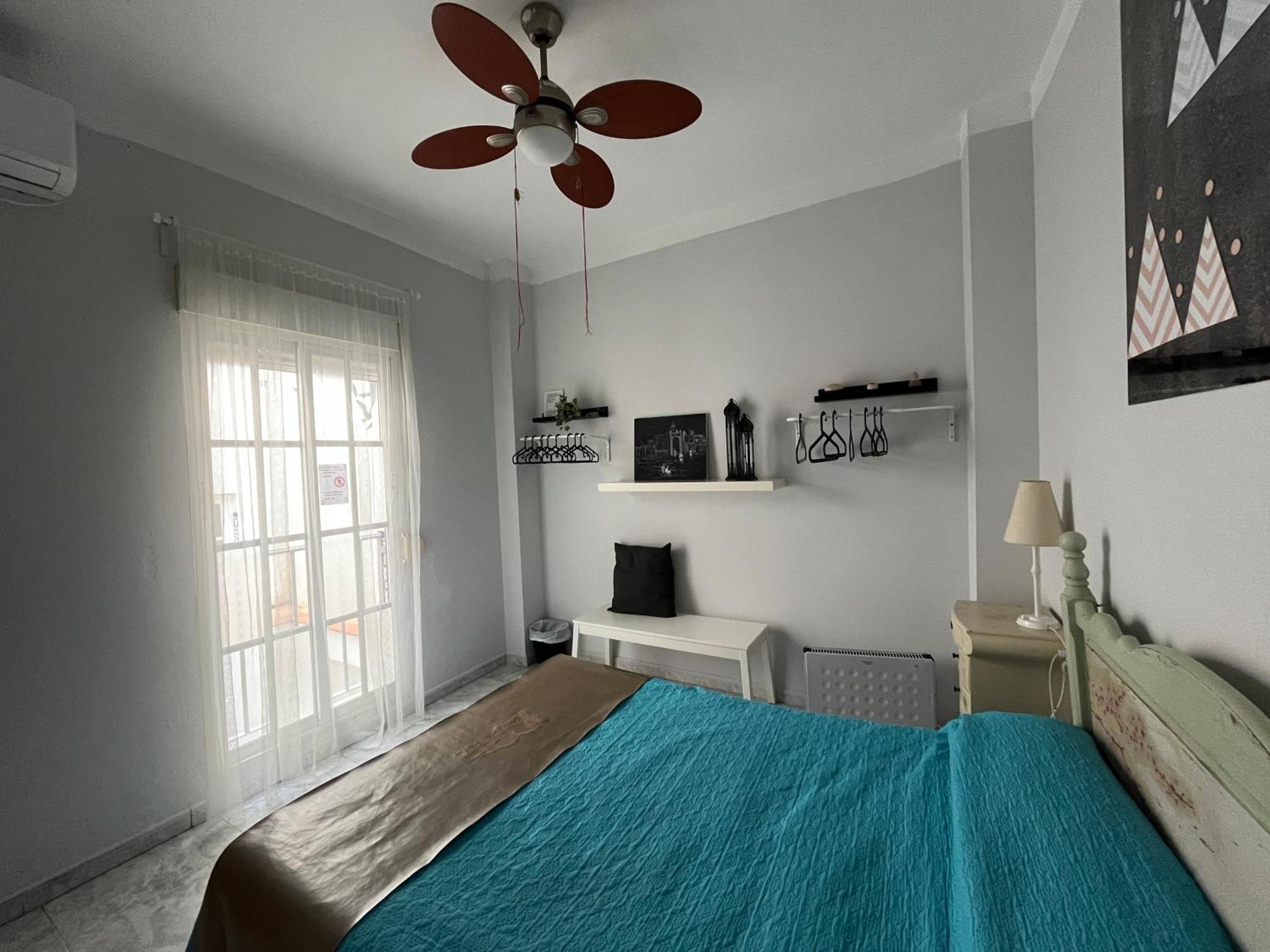 Pensión Habitación En Calle Molino *