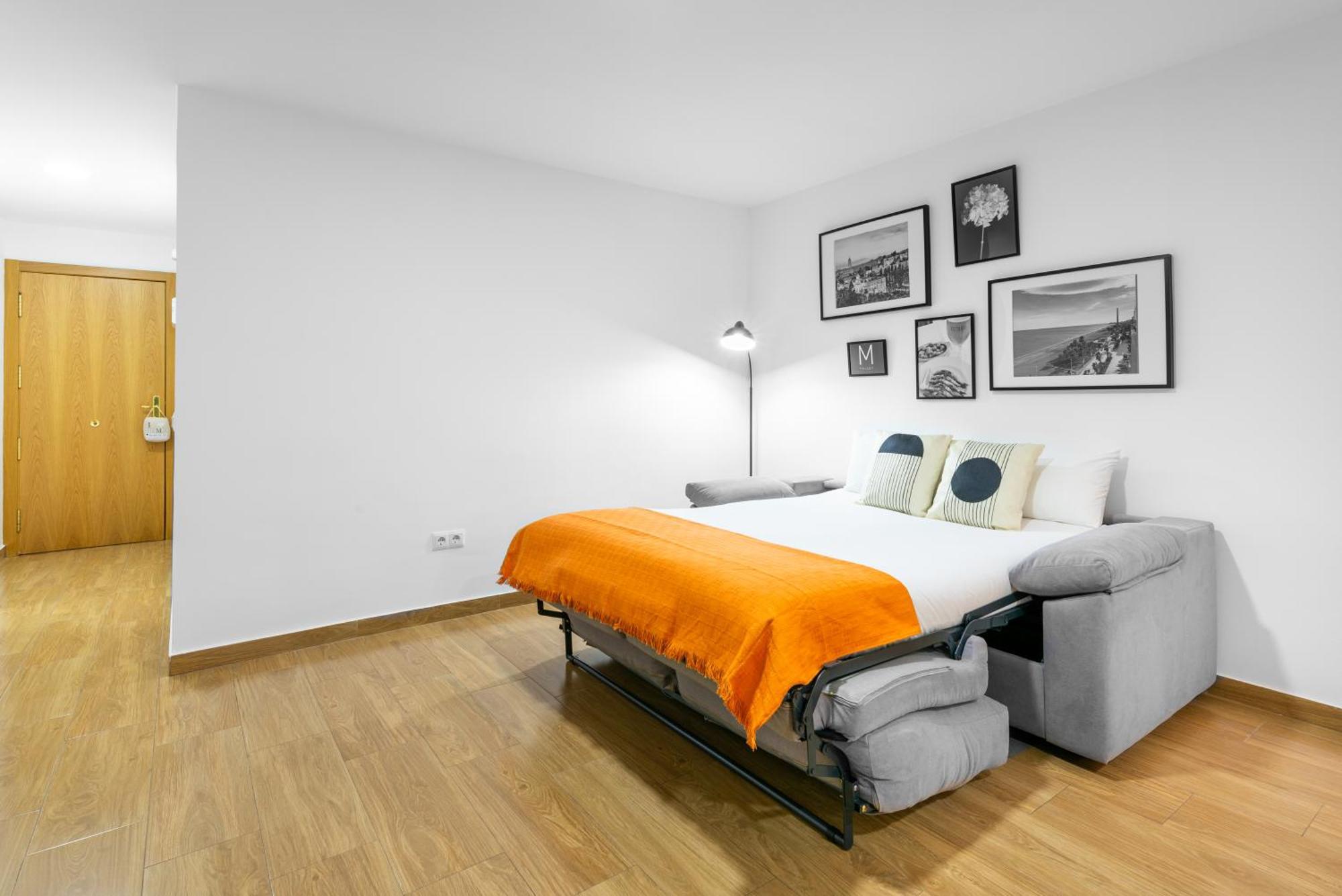 Wintowinrentals Huelin Con Terraza Chill Out Сasa de vacaciones *