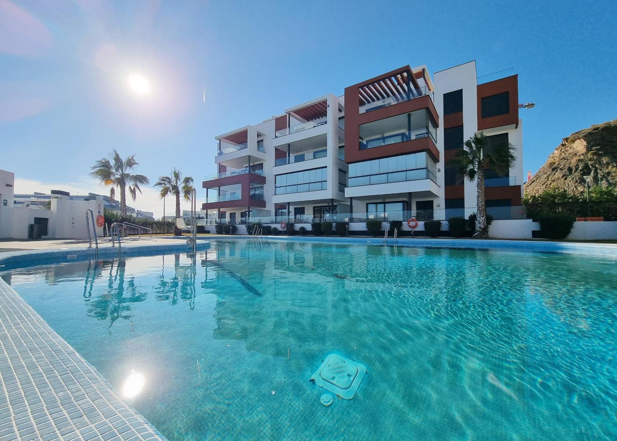 Beautiful Middel Views With Pool And Gym Apartamento
