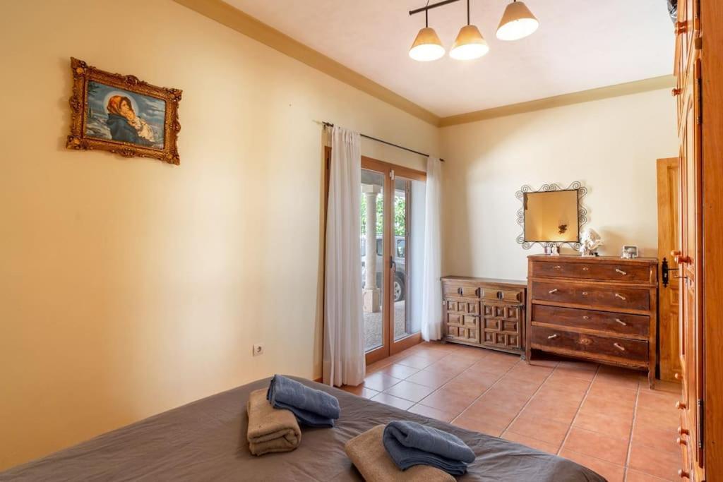 Relajante Con Vistas, Piscina Y Parking Villa *