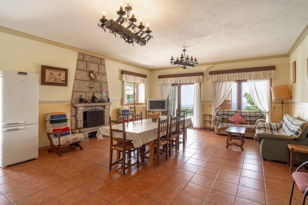 Relajante Con Vistas, Piscina Y Parking