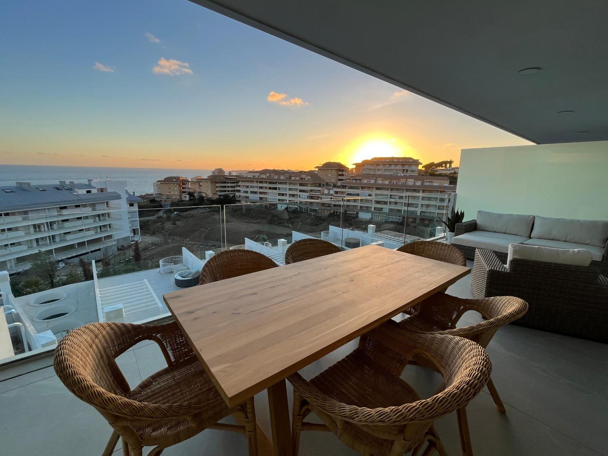 Luxe Coast Views-reserva Del-higueron-pool & Sea *