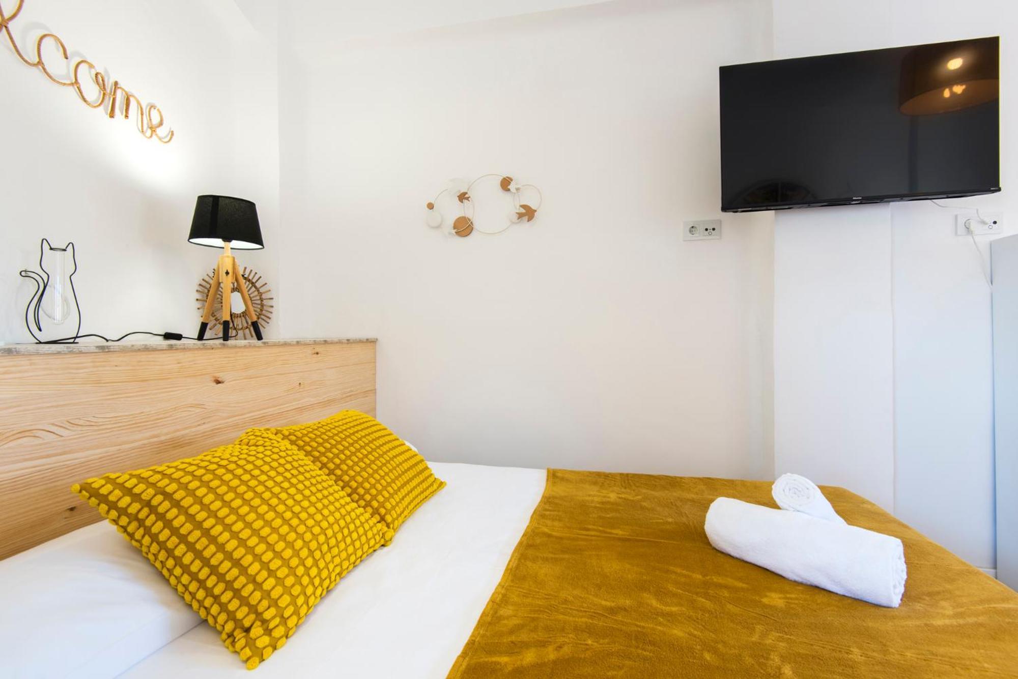Apartamento Tour Museums Constitucion Square *
