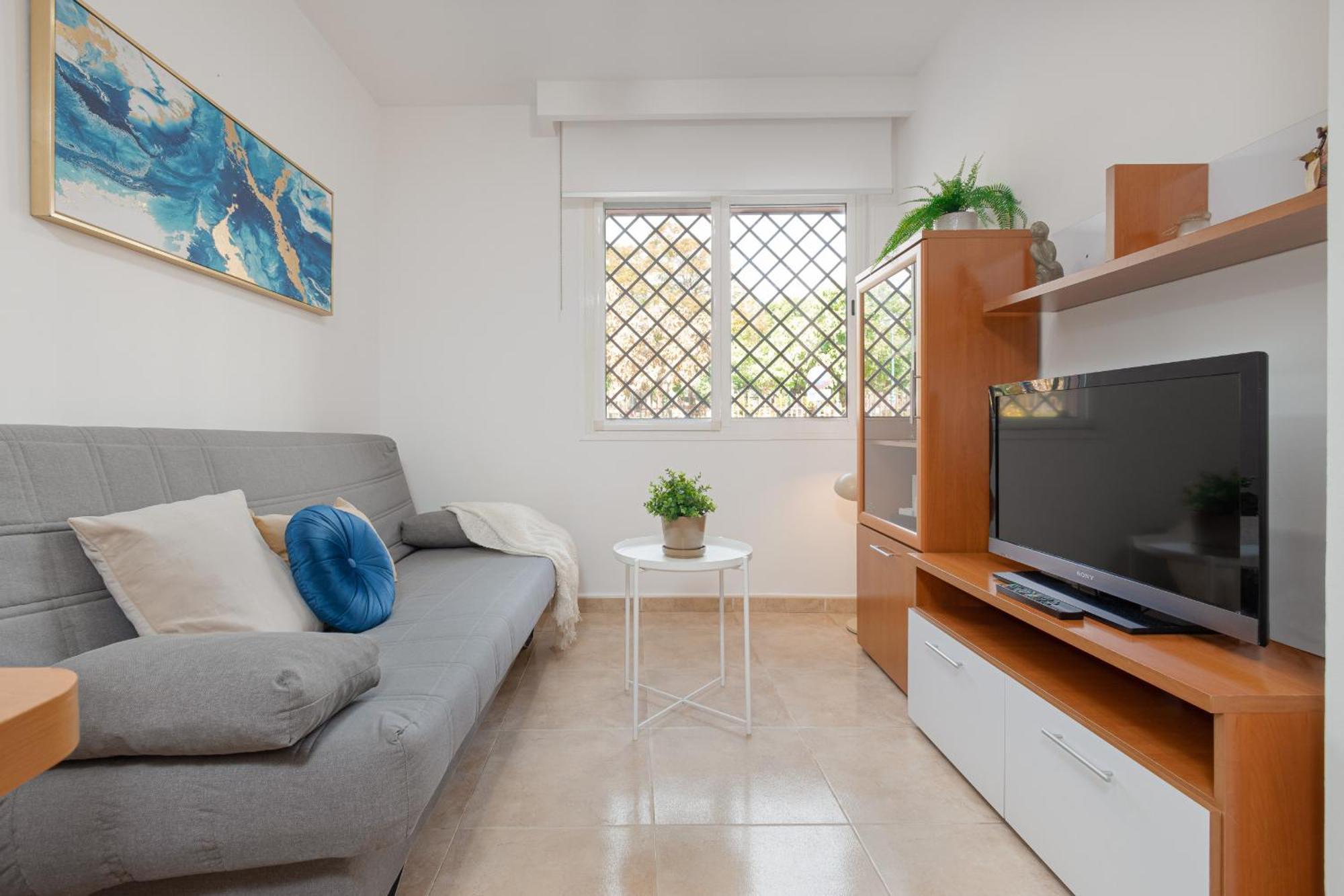 C55 Cosy Close To The Apartment *